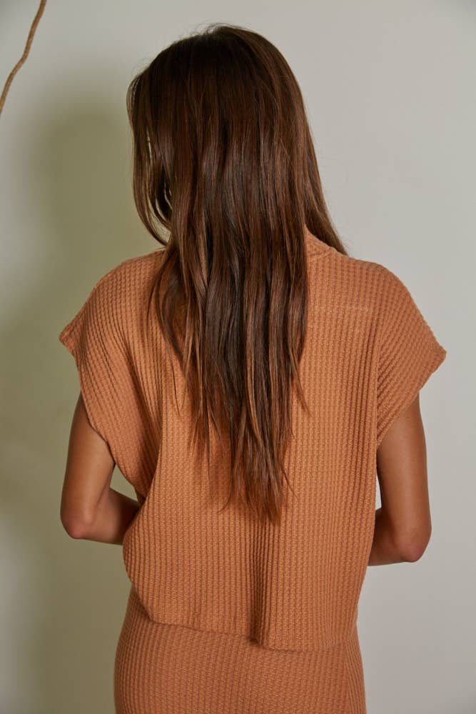 RJ3097 | Knit Thermal Mock Neck Sleeveless Top