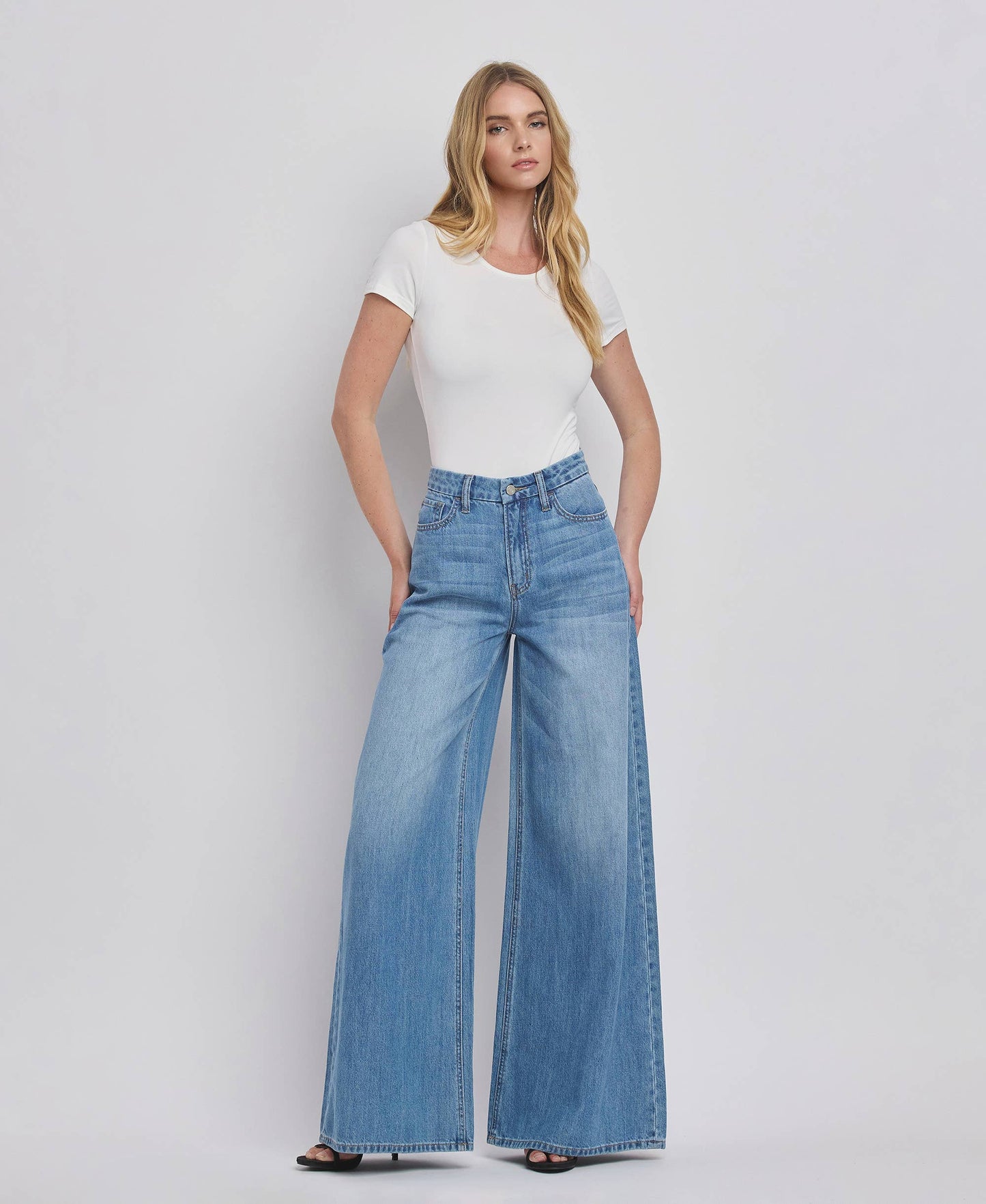 SUPER HIGH RISE WIDE LEG JEANS