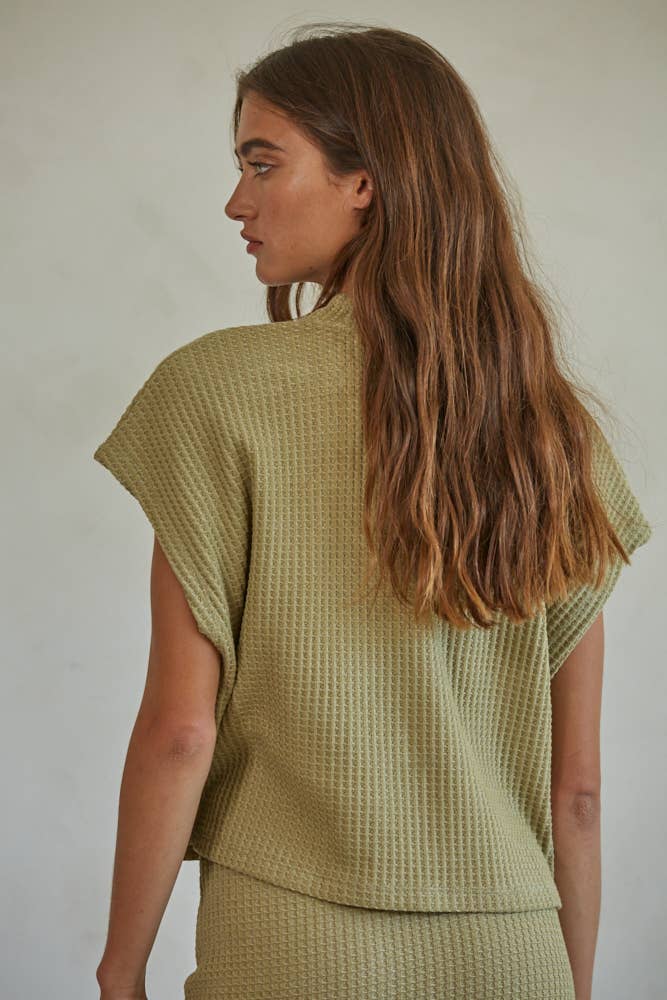 RJ3097 | Knit Thermal Mock Neck Sleeveless Top