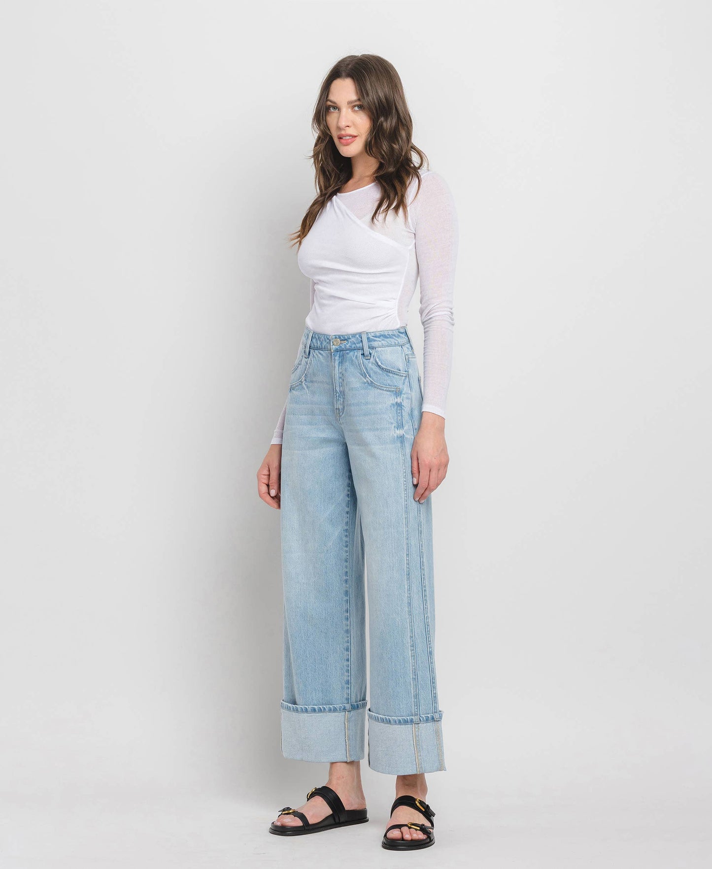 SUPER HIGH RISE CUFFED BAGGY WIDE JEANS