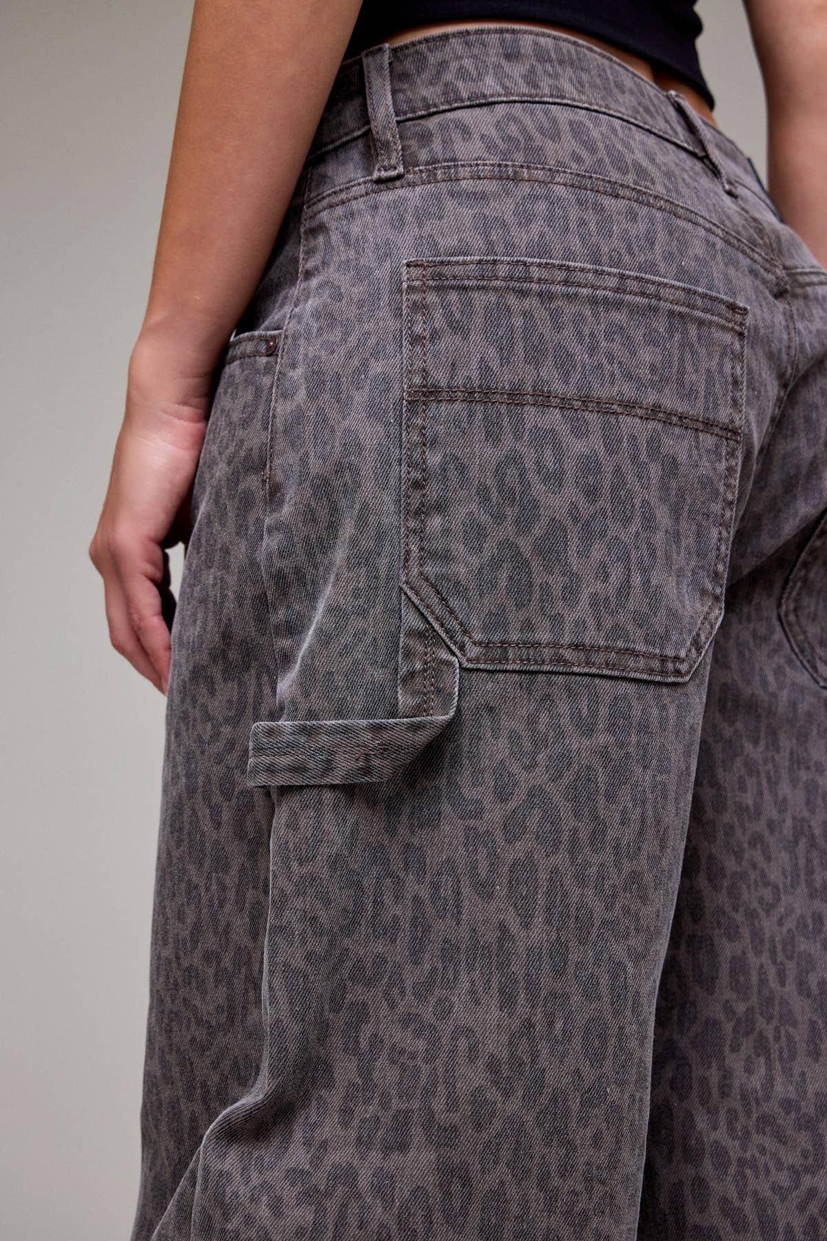 Brown Cheetah Cropped Carpenter Barrel Jean