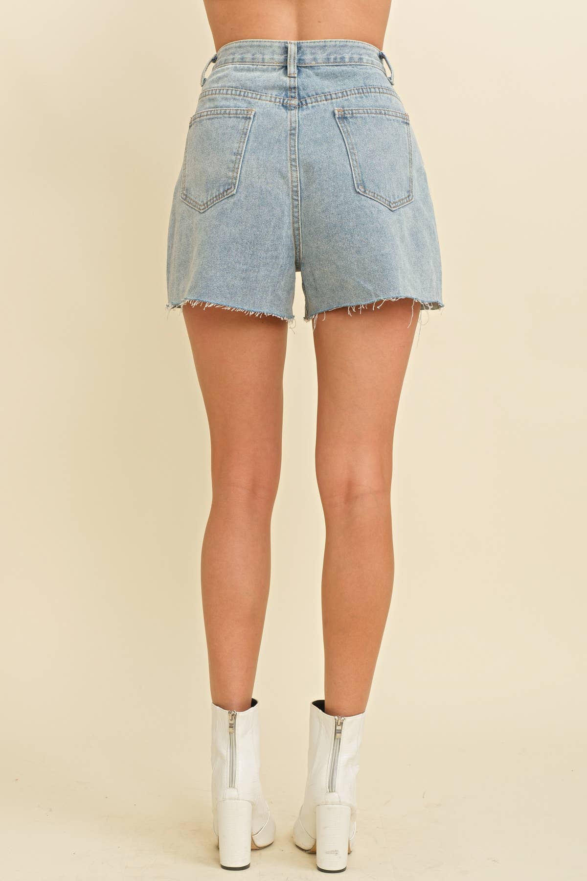- HEART EMBROIDERED FRAYED DENIM SHORTS