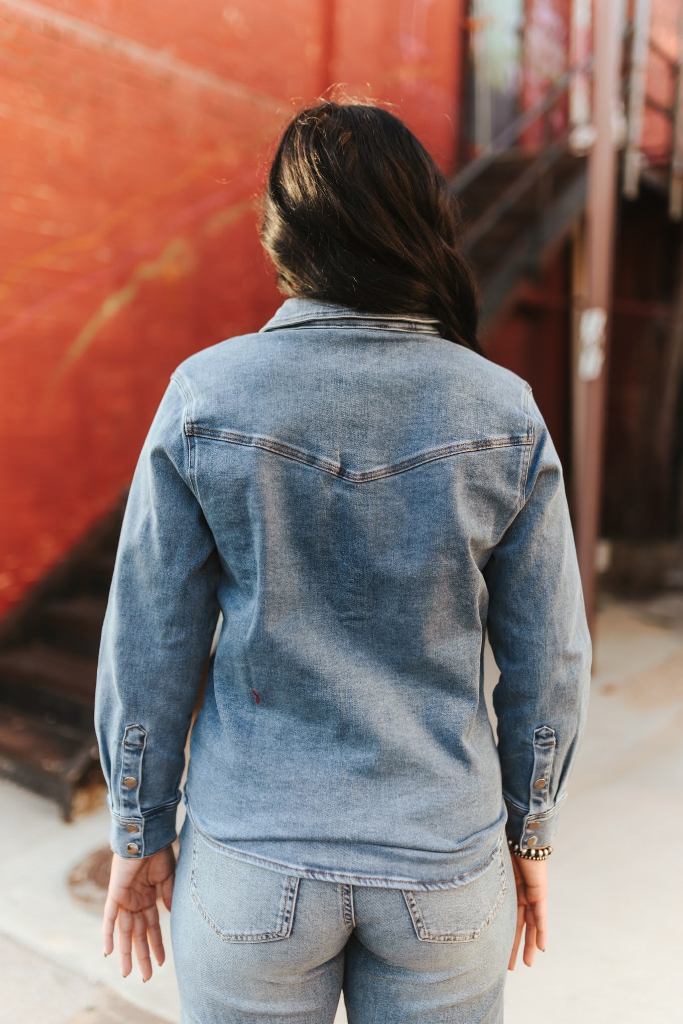 EMBROIDERED HORSE STUDDED WESTERN DENIM SHIRT