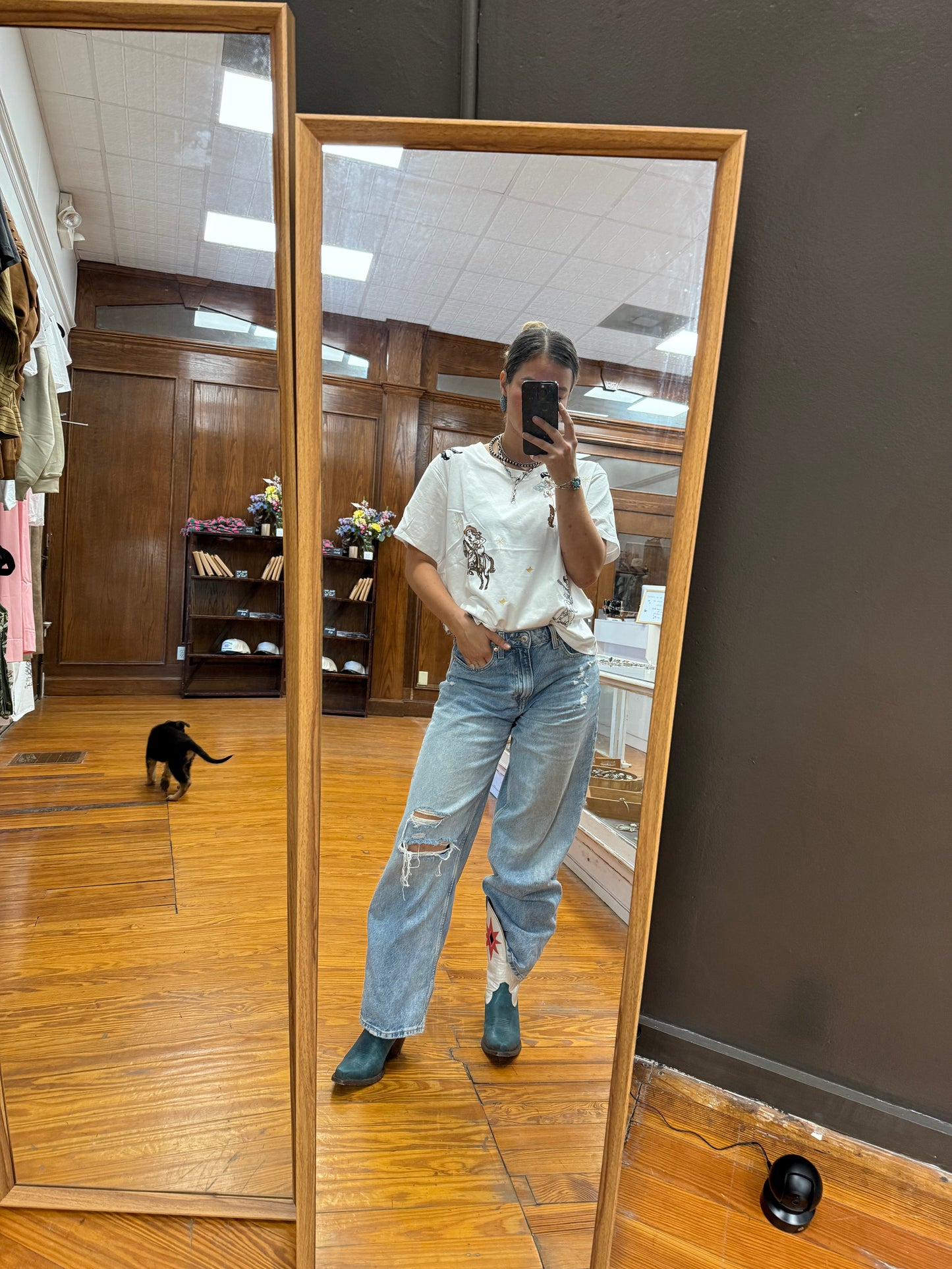 THE BLAIRE EMBROIDERED TEE