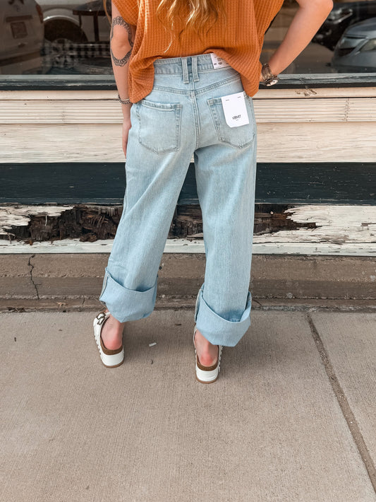 High Rise Light Wash Cuffed jean