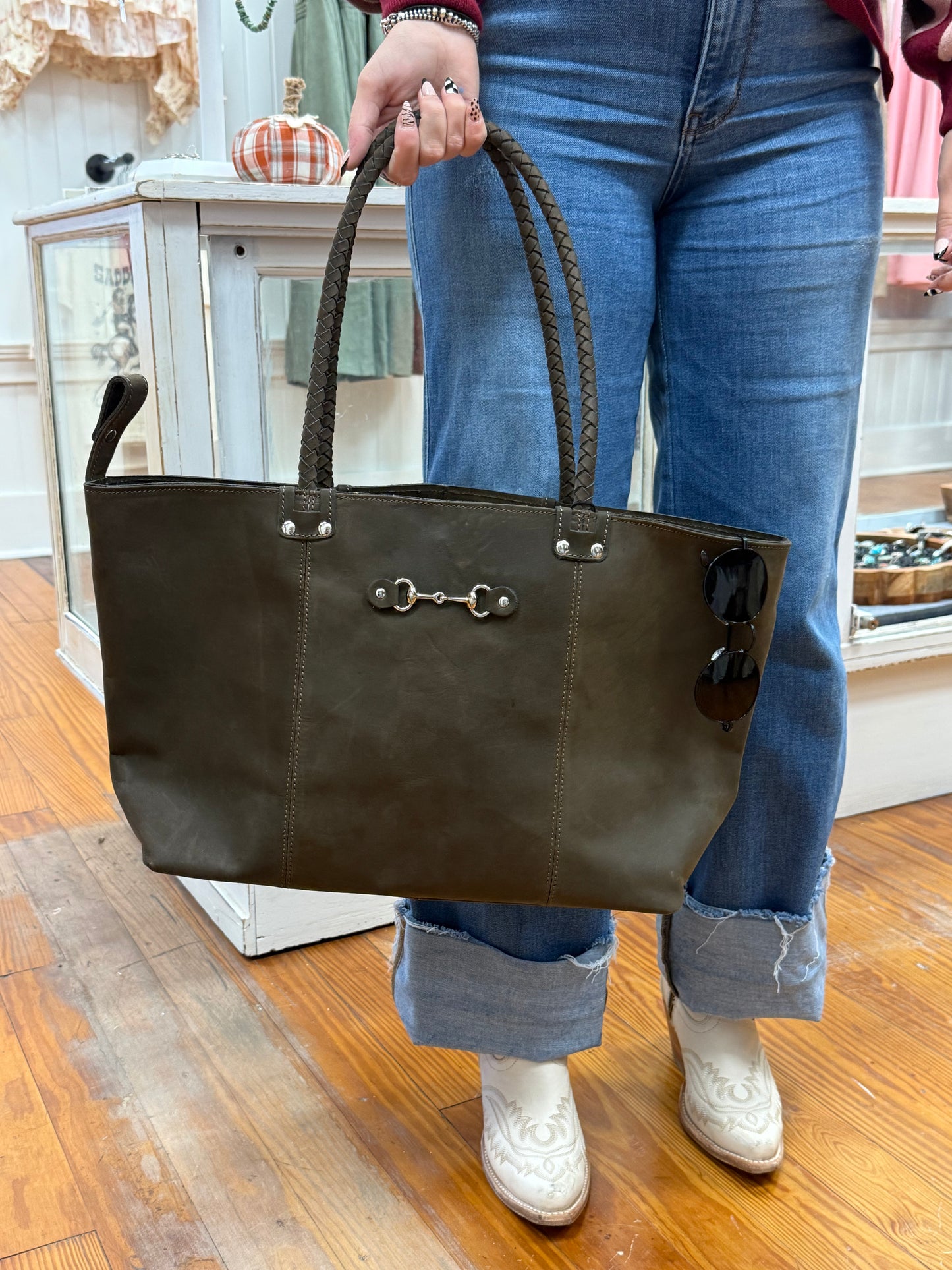 THE LARAMIE SNAFFLE TOTE BAG