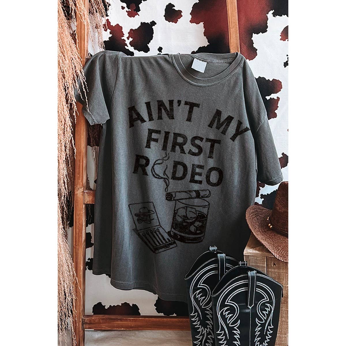 AINT MY FIRST RODEO WESTERN GRAPHIC OVERSIZED TEE