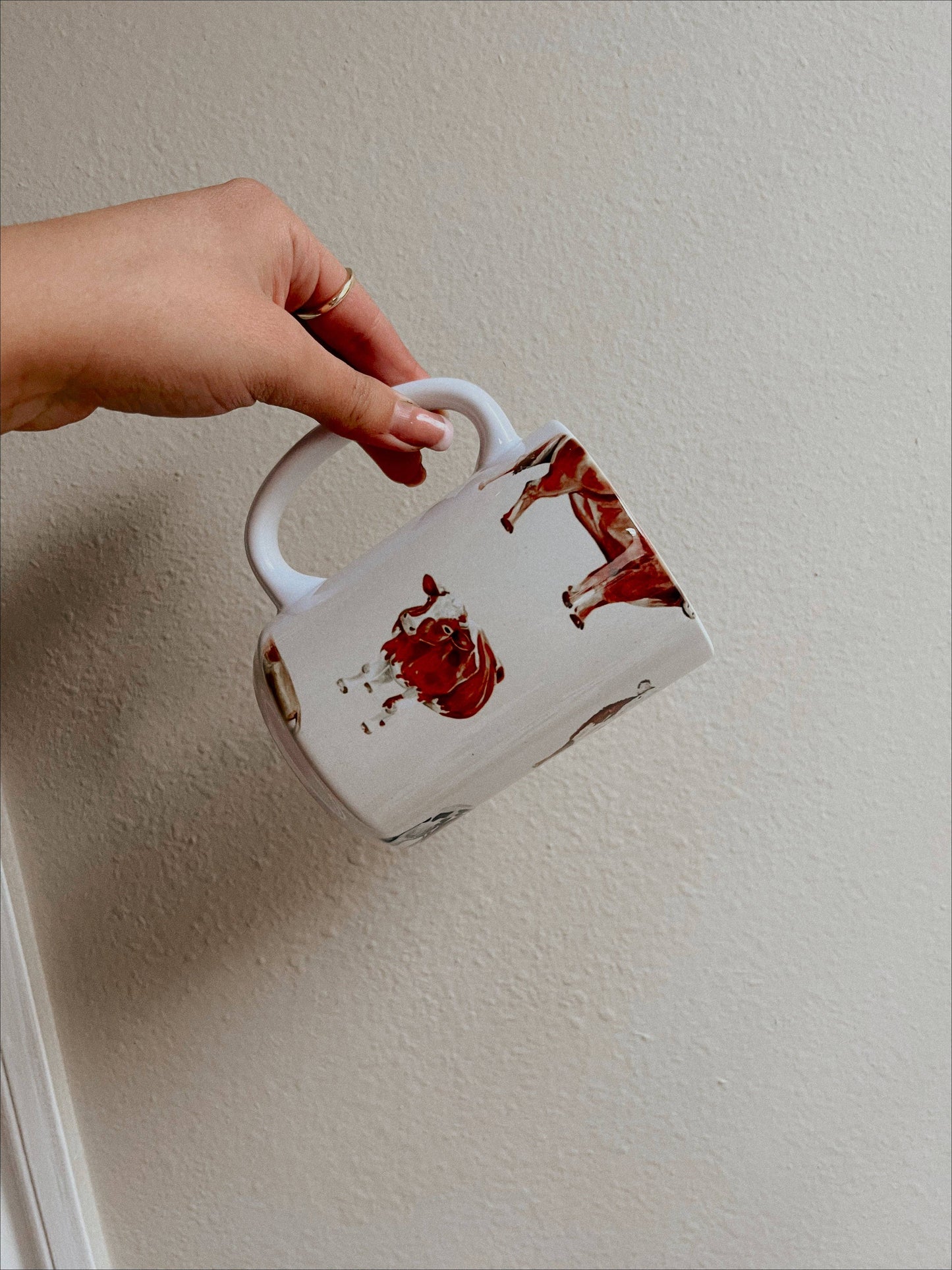 CREAM COW MUG