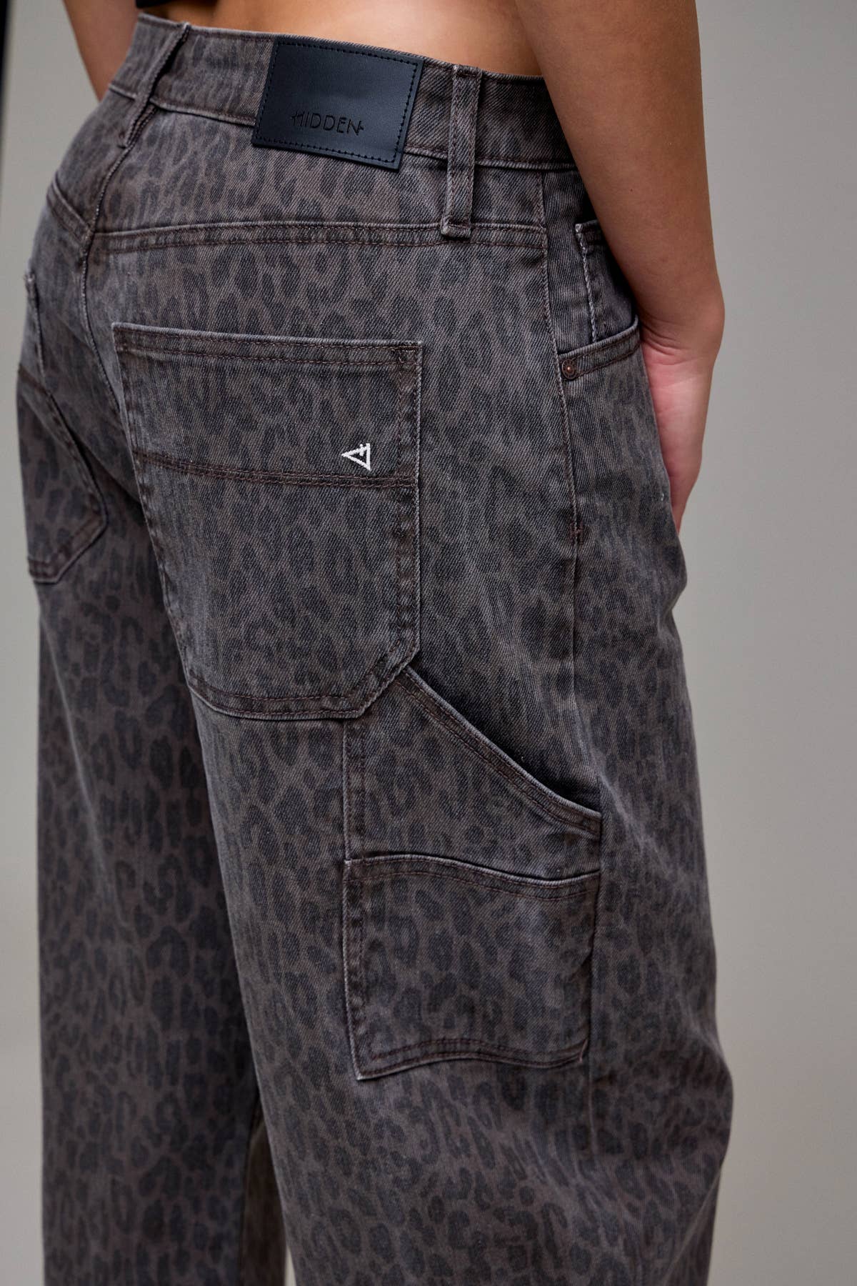 Brown Cheetah Cropped Carpenter Barrel Jean