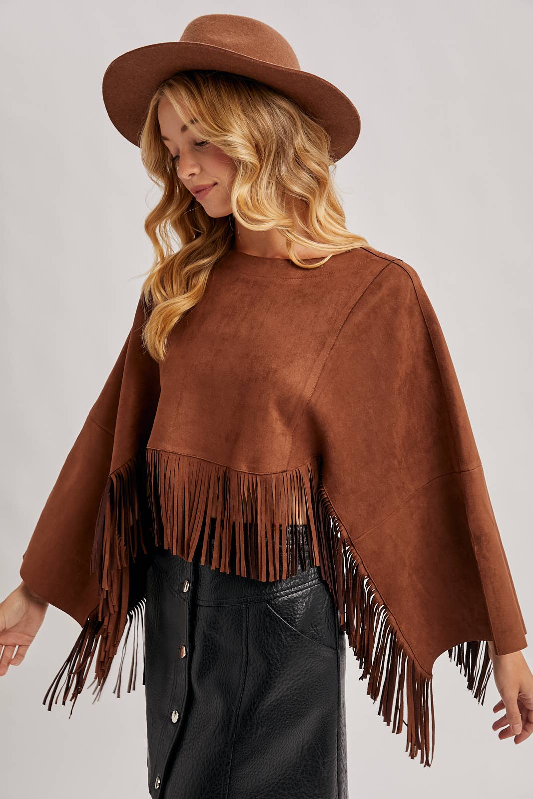WESTERN BOHEMIAN SUEDE FRINGE CAPE